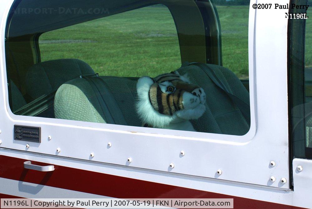 N1196L, 1992 American General AG-5B Tiger C/N 10113, Always nice to have a mascot