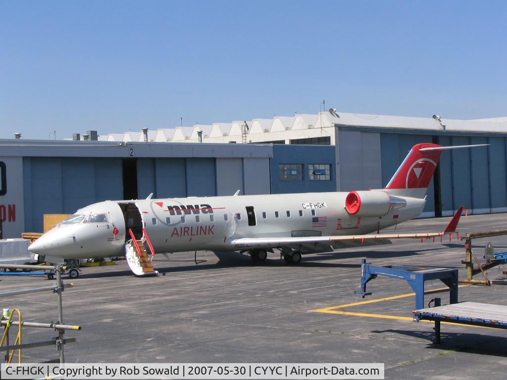 C-FHGK, 2005 Canadair CRJ-200 (CL-600-2B19) C/N 8049, Taken at Field aviation at CYYC.