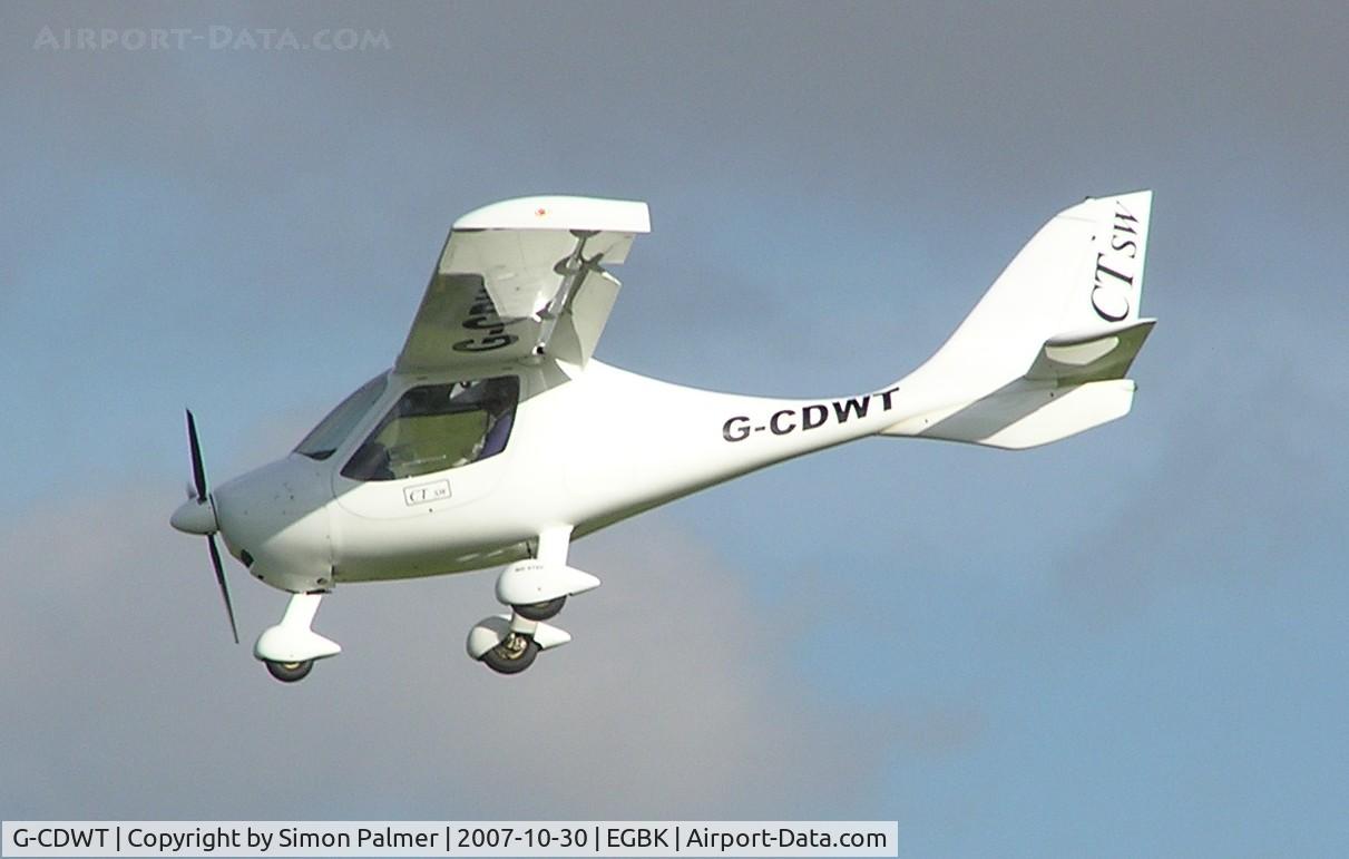 G-CDWT, 2006 Flight Design CTSW C/N 8162, Based CTSW on the approach to Sywell