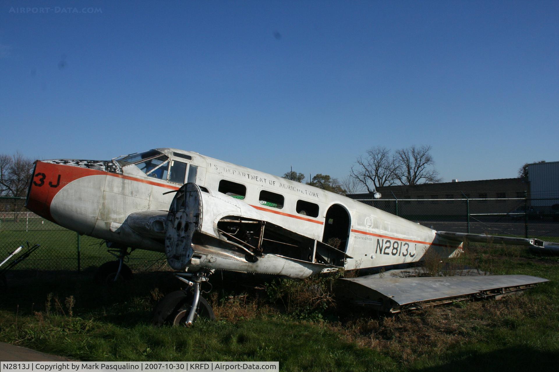 N2813J, 1965 Beech UC-45J Expeditor C/N 51-349 (5826), Beech UC-45J