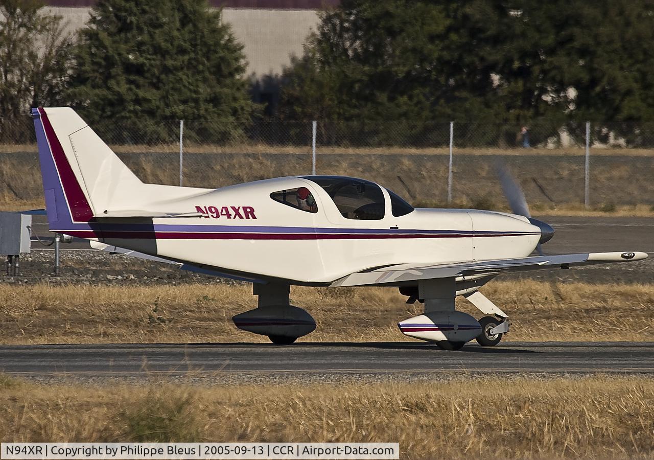 N94XR, 1990 Stoddard-Hamilton Glasair C/N 595, Another kit plane taxiing alongside the observation deck.
