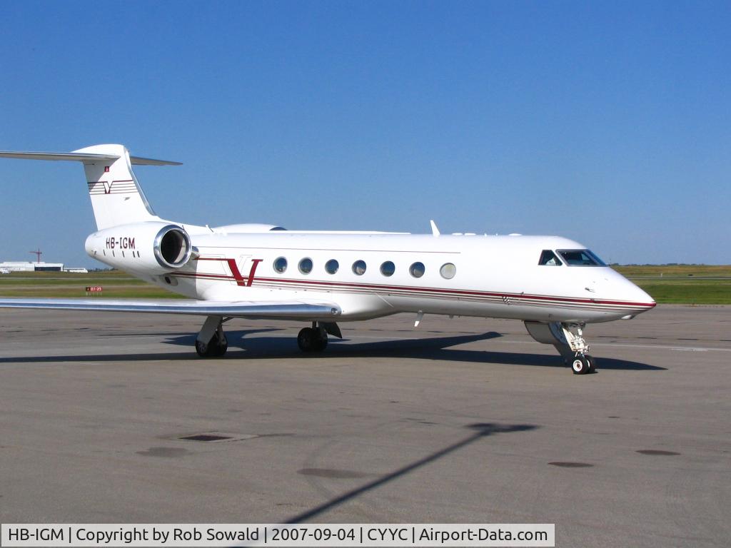 HB-IGM, 2003 Gulfstream Aerospace GV-SP (G550) C/N 5004, Arived aftre the long flight from Switzerland