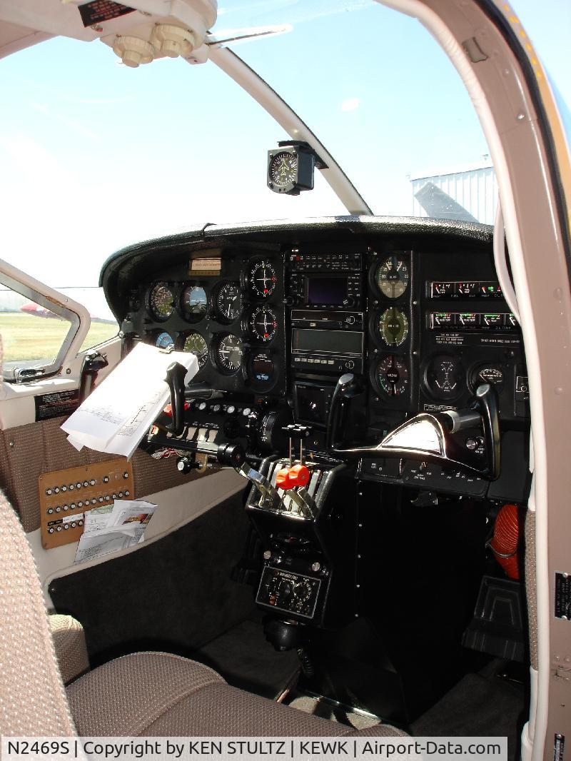 N2469S, 1967 Cessna 337C Super Skymaster C/N 337-0769, NEW FLIGHT DECK