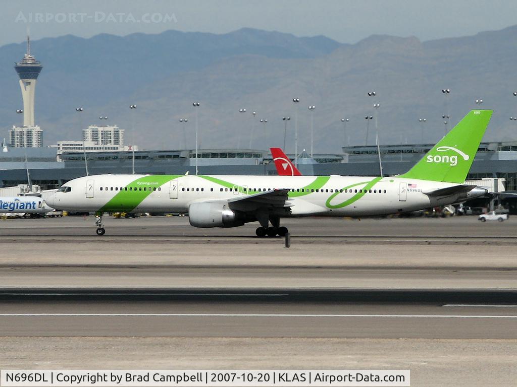N696DL, 1999 Boeing 757-232 C/N 29728, Song / 1999 Boeing 757-232