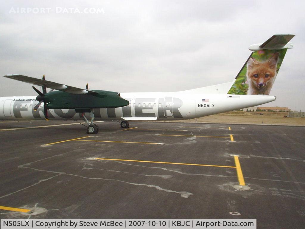 N505LX, 2007 Bombardier DHC-8-402 Dash 8 C/N 4174, Ginger the Fox a day after arrival at KBJC. Not named yet.