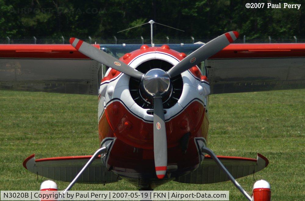 N3020B, 1952 Cessna 195 C/N 7903, Pretty shot showcasing the tight cowling surrounding the Jacobs radial