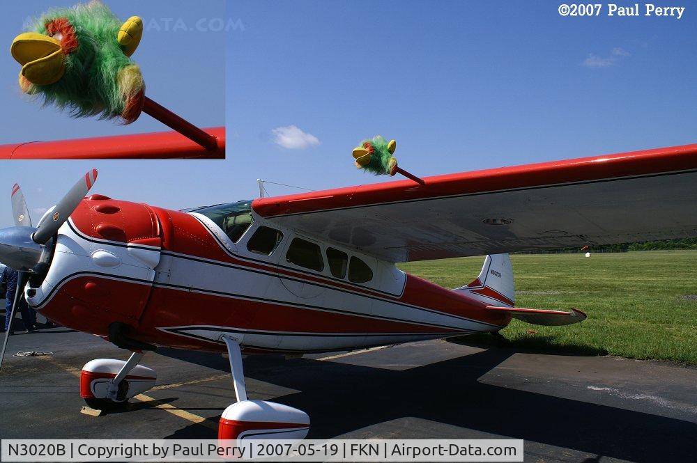 N3020B, 1952 Cessna 195 C/N 7903, Does that pitot cover look surprised?