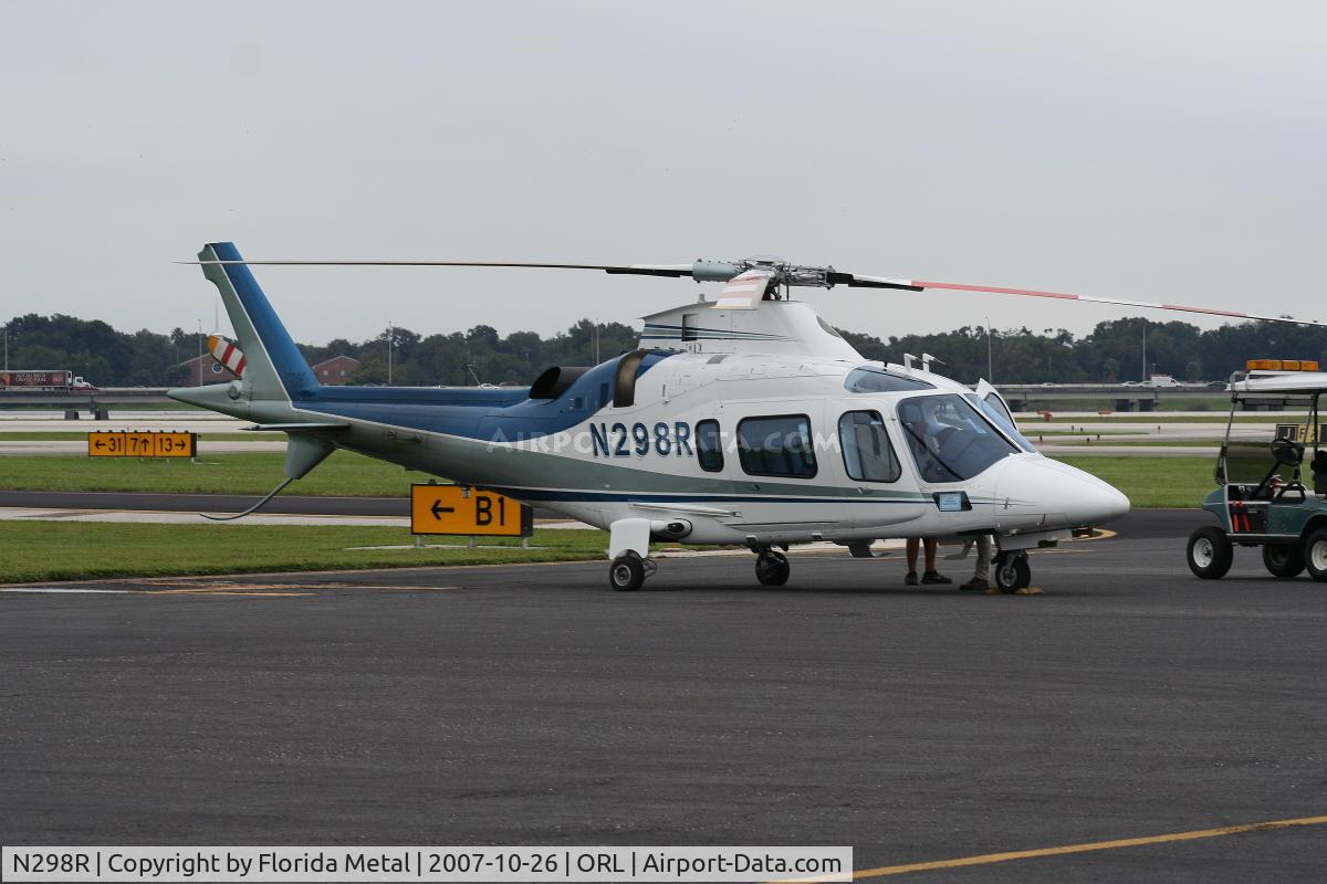 N298R, 2004 Agusta A-109E C/N 11618, A109E
