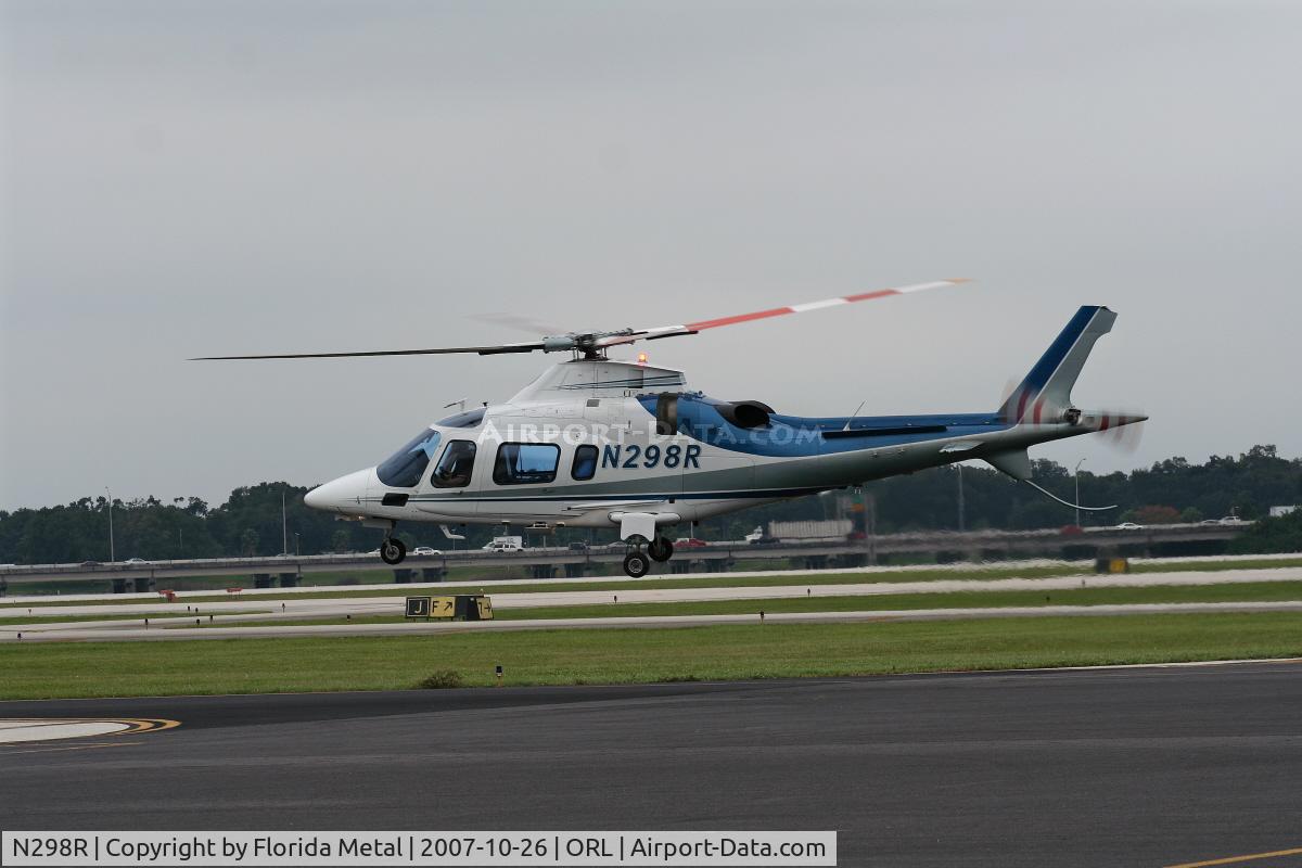 N298R, 2004 Agusta A-109E C/N 11618, A109E