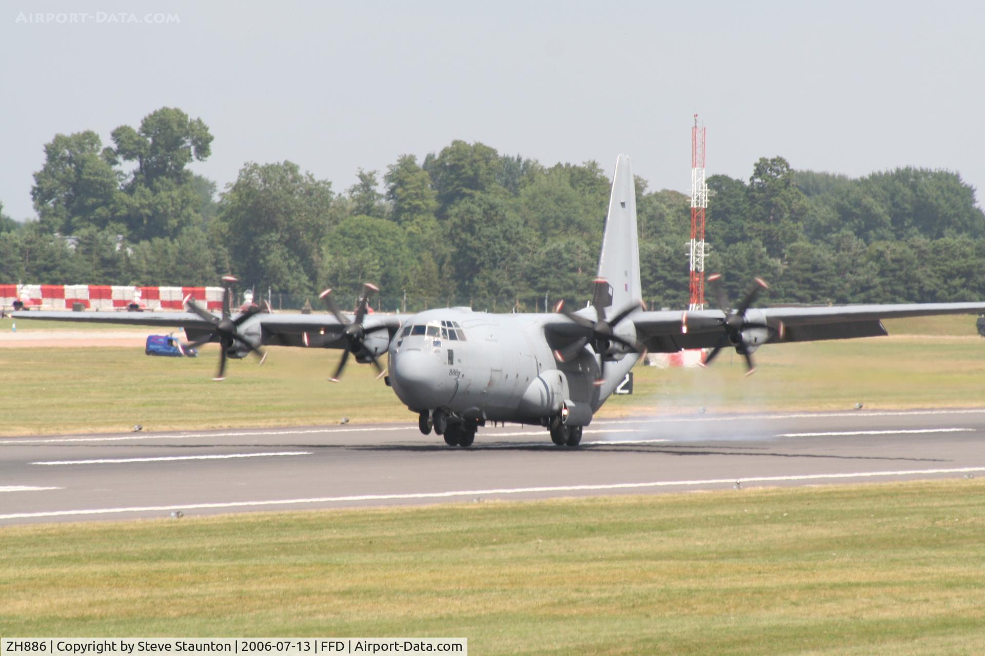 ZH886, 1999 Lockheed Martin C-130J Hercules C.5 C/N 382-5484, Royal International Air Tattoo 2006