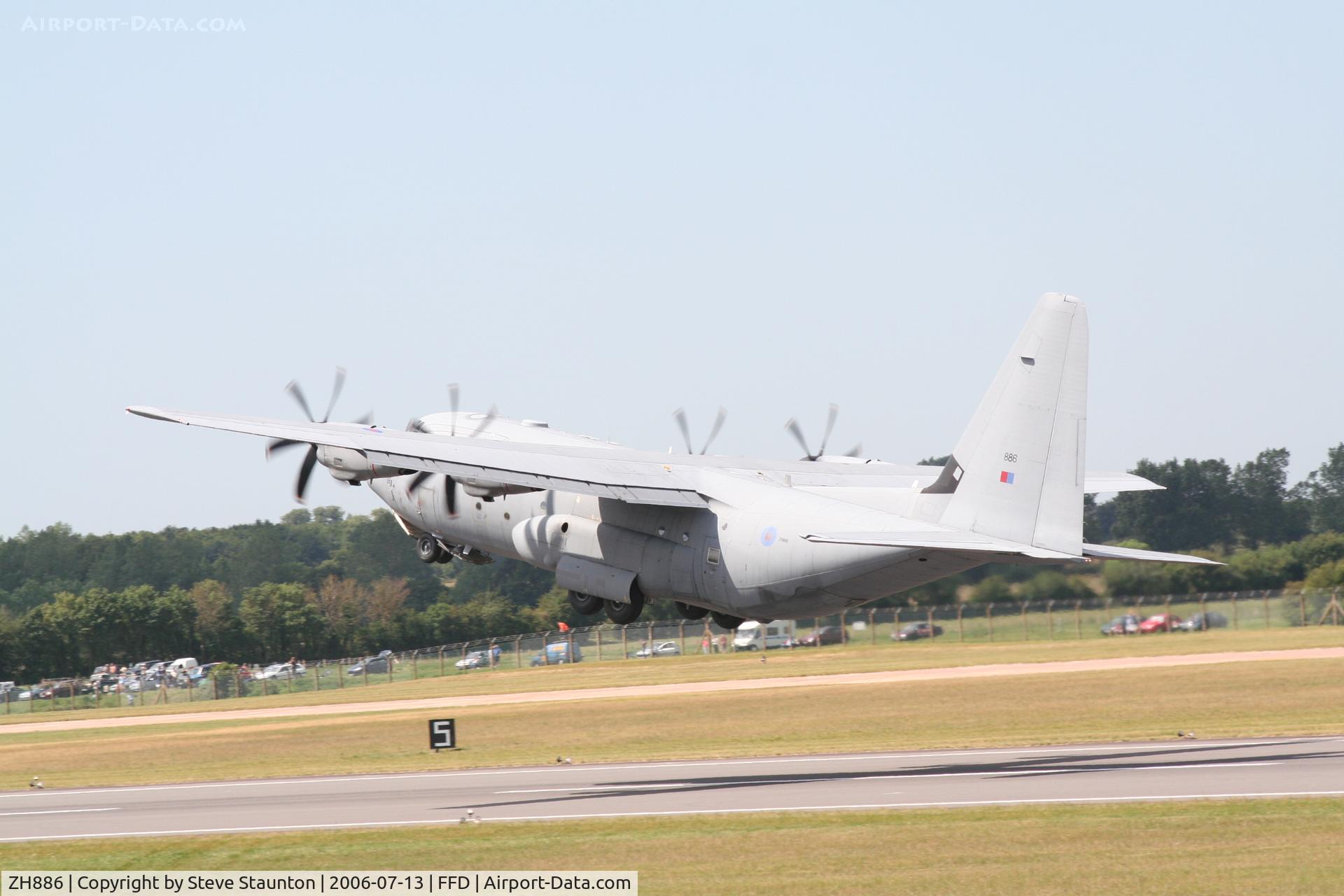 ZH886, 1999 Lockheed Martin C-130J Hercules C.5 C/N 382-5484, Royal International Air Tattoo 2006
