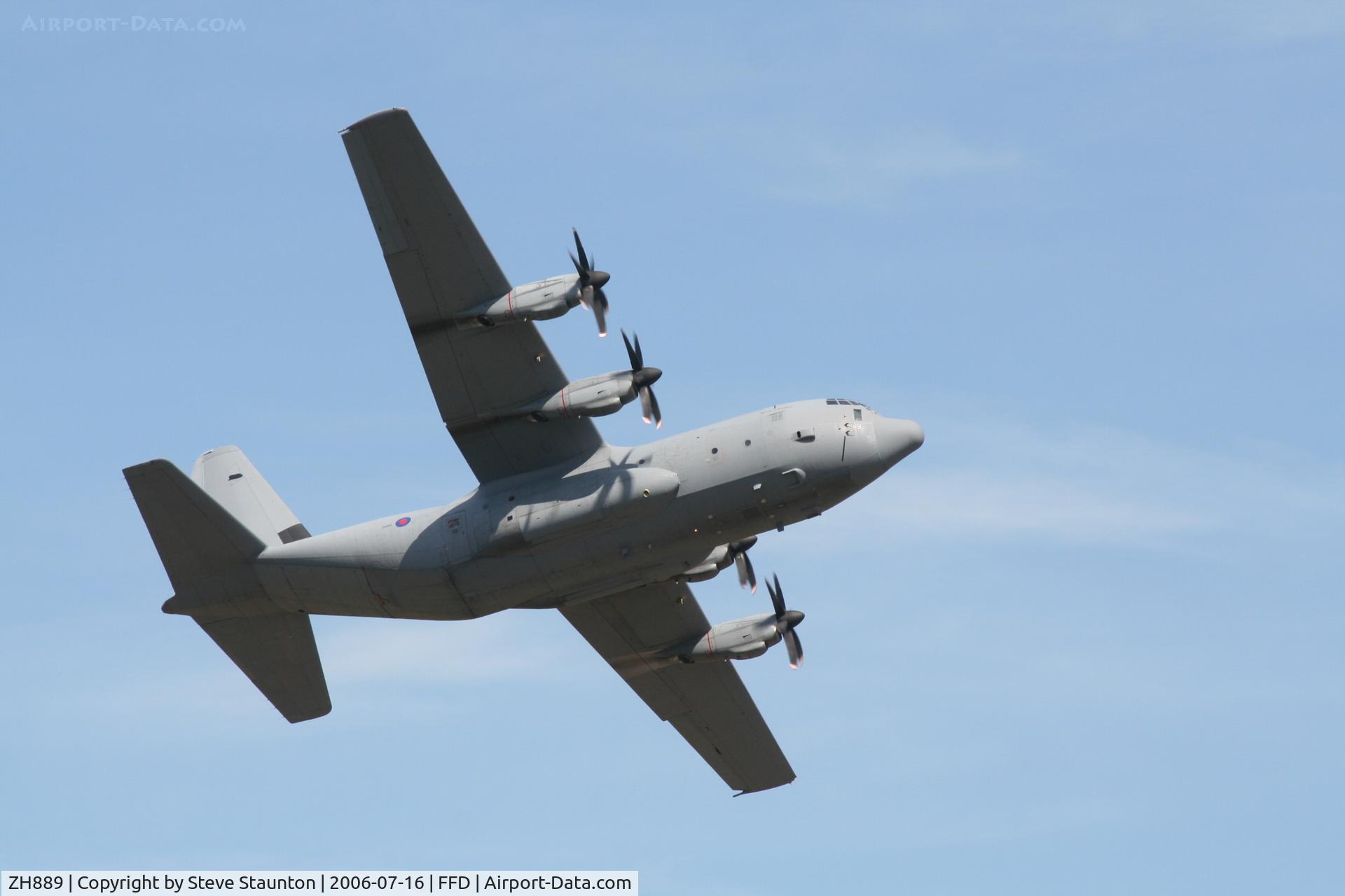 ZH889, 2000 Lockheed Martin C-130J Hercules C.5 C/N 382-5500, Royal International Air Tattoo 2006