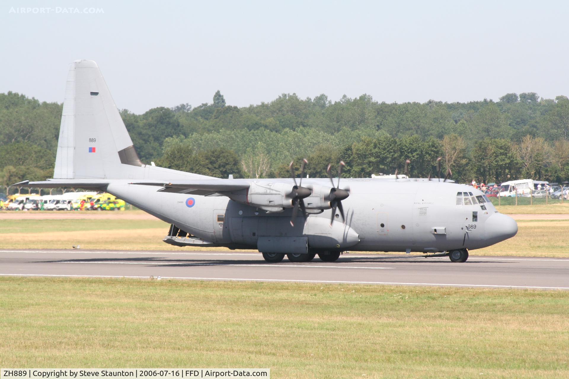 ZH889, 2000 Lockheed Martin C-130J Hercules C.5 C/N 382-5500, Royal International Air Tattoo 2006