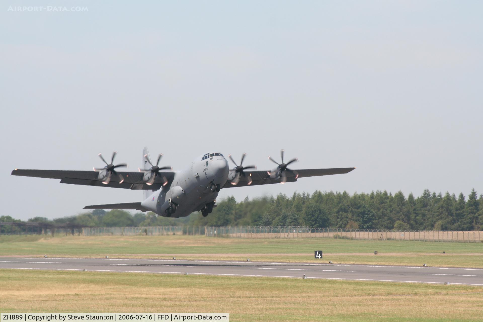 ZH889, 2000 Lockheed Martin C-130J Hercules C.5 C/N 382-5500, Royal International Air Tattoo 2006