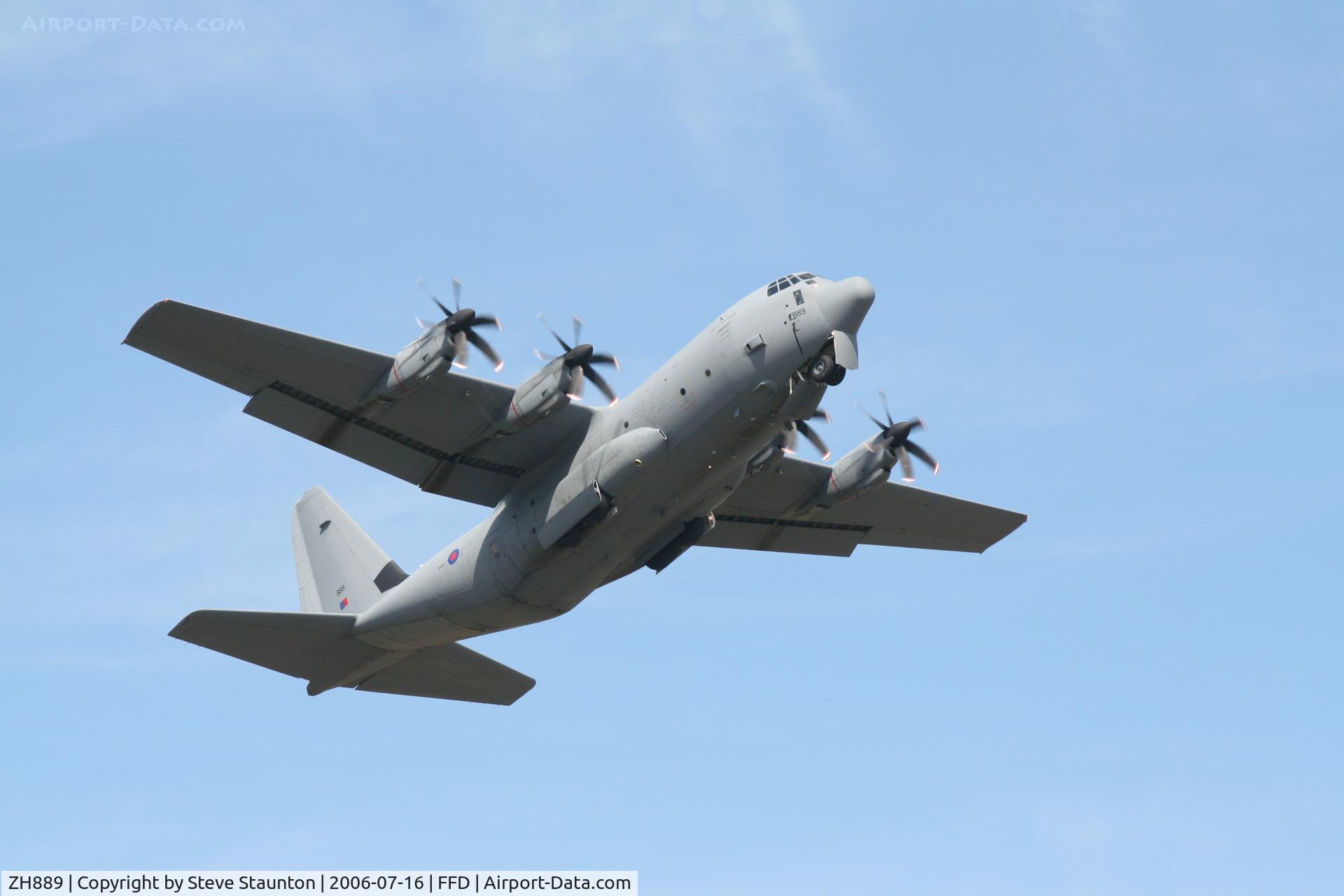 ZH889, 2000 Lockheed Martin C-130J Hercules C.5 C/N 382-5500, Royal International Air Tattoo 2006