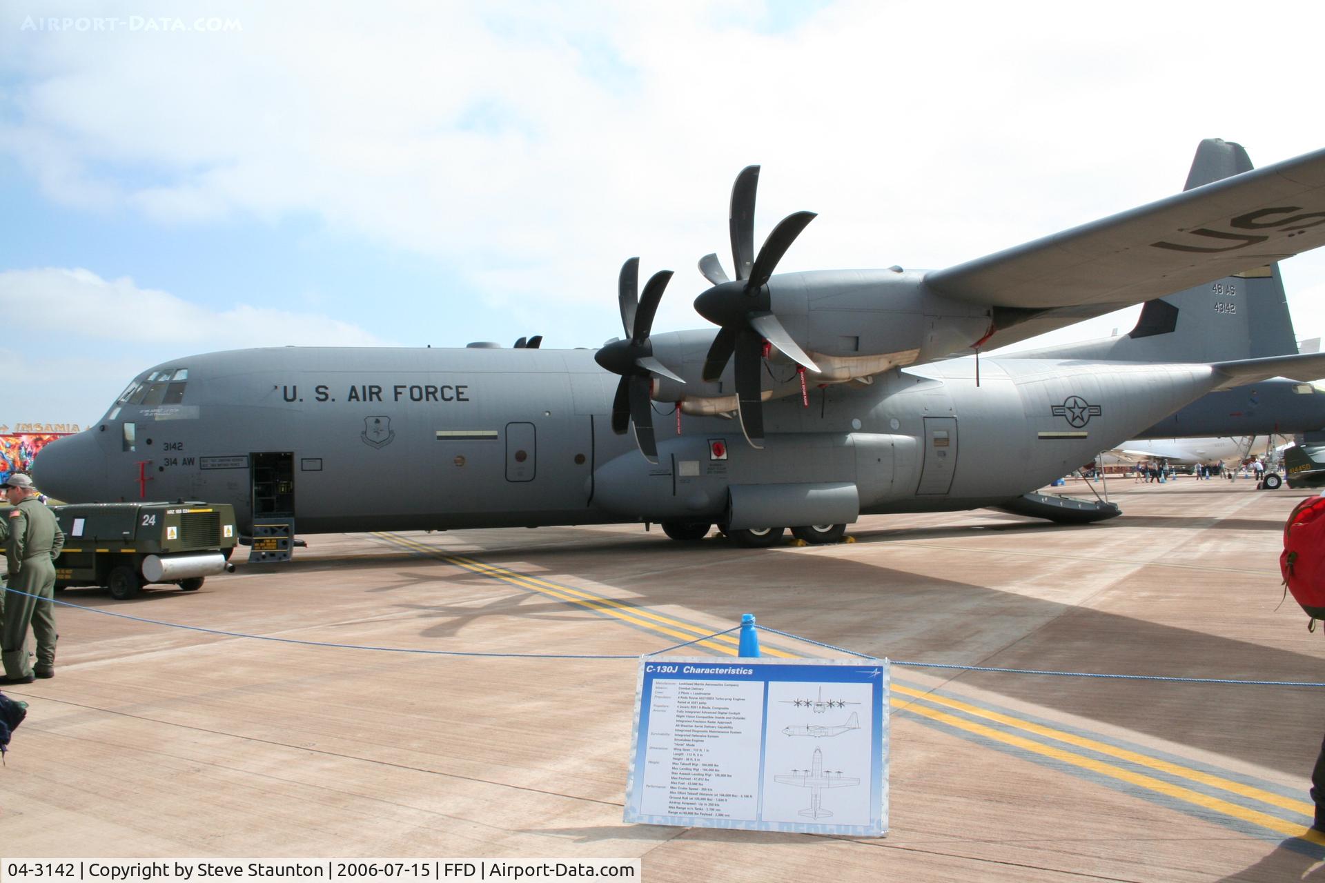 04-3142, 2004 Lockheed Martin C-130J-30 Super Hercules C/N 382-5558, Royal International Air Tattoo 2006