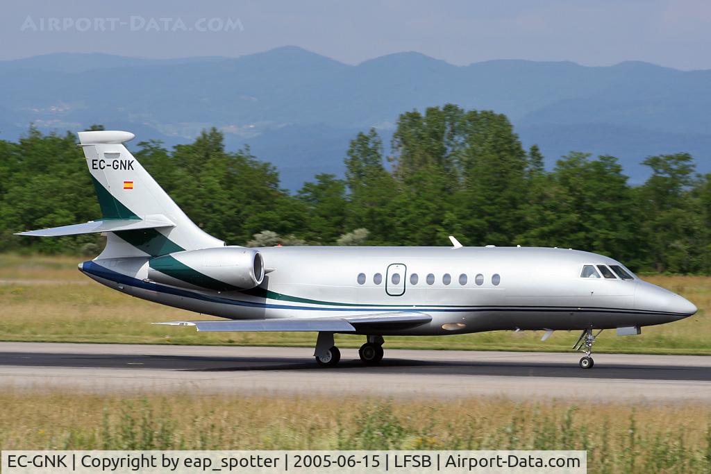 EC-GNK, Dassault Falcon 2000 C/N 037, departing rwy 16