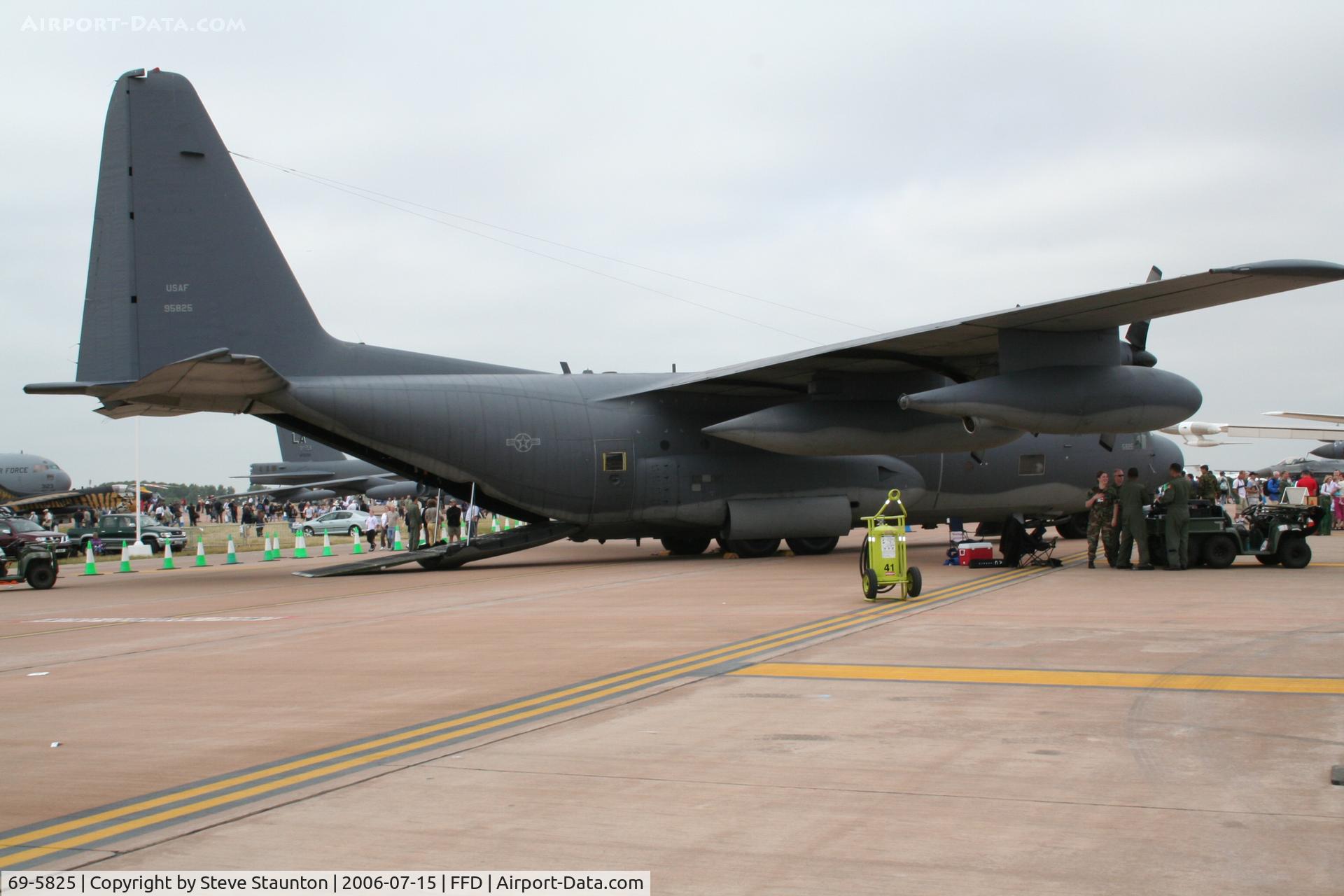 69-5825, 1969 Lockheed MC-130P Combat Shadow C/N 382-4374, Royal International Air Tattoo 2006