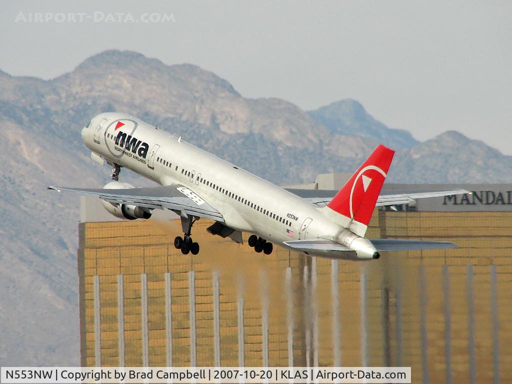 N553NW, 2001 Boeing 757-251 C/N 26500, Northwest Airlines / 2001 Boeing 757-251