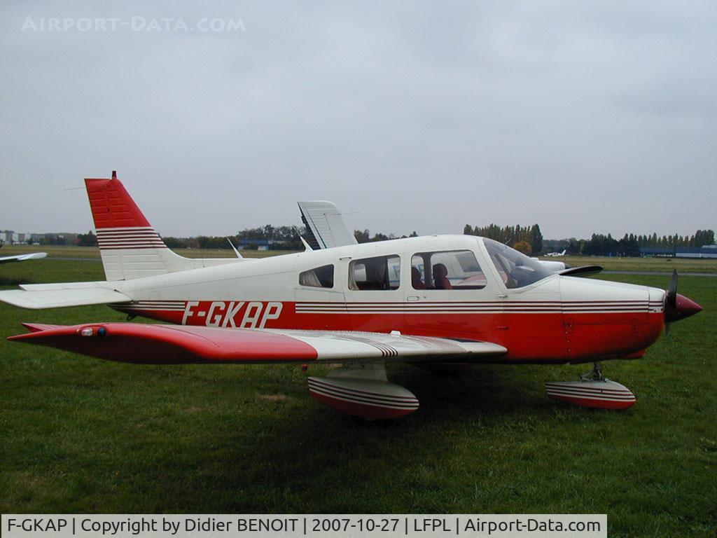 F-GKAP, Piper PA-28-161 Warrior II C/N 28-8216072, PA-28 161