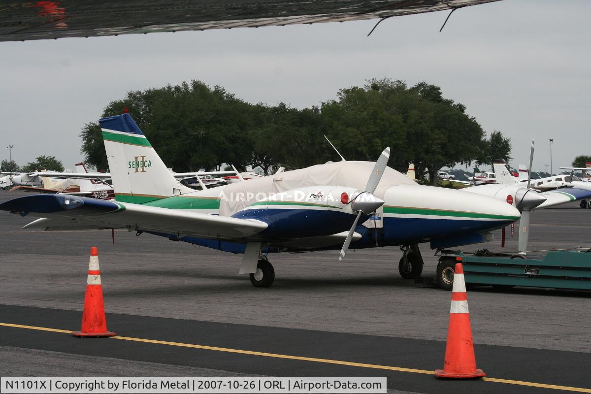 N1101X, 1975 Piper PA-34-200T C/N 34-7570208, PA-34