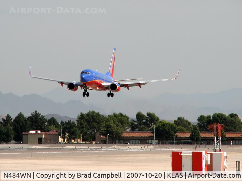 N484WN, 2004 Boeing 737-7H4 C/N 33841, Southwest Airlines / 2004 Boeing 737-7H4