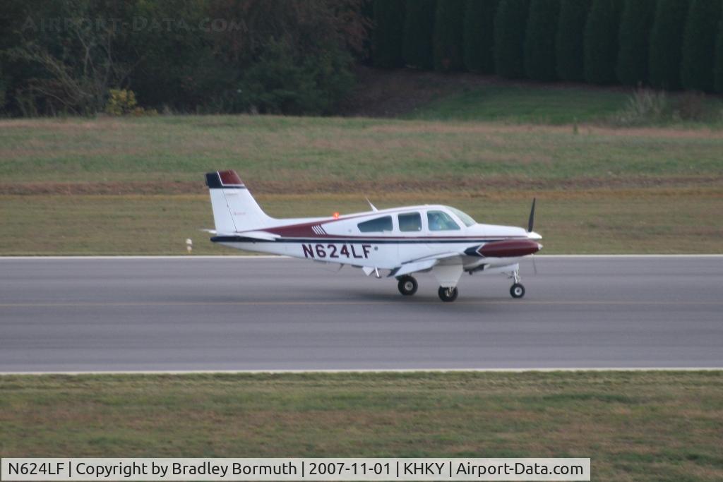 N624LF, 1994 Beech F33A Bonanza C/N CE-1791, Taking pictures while I visited the control tower.