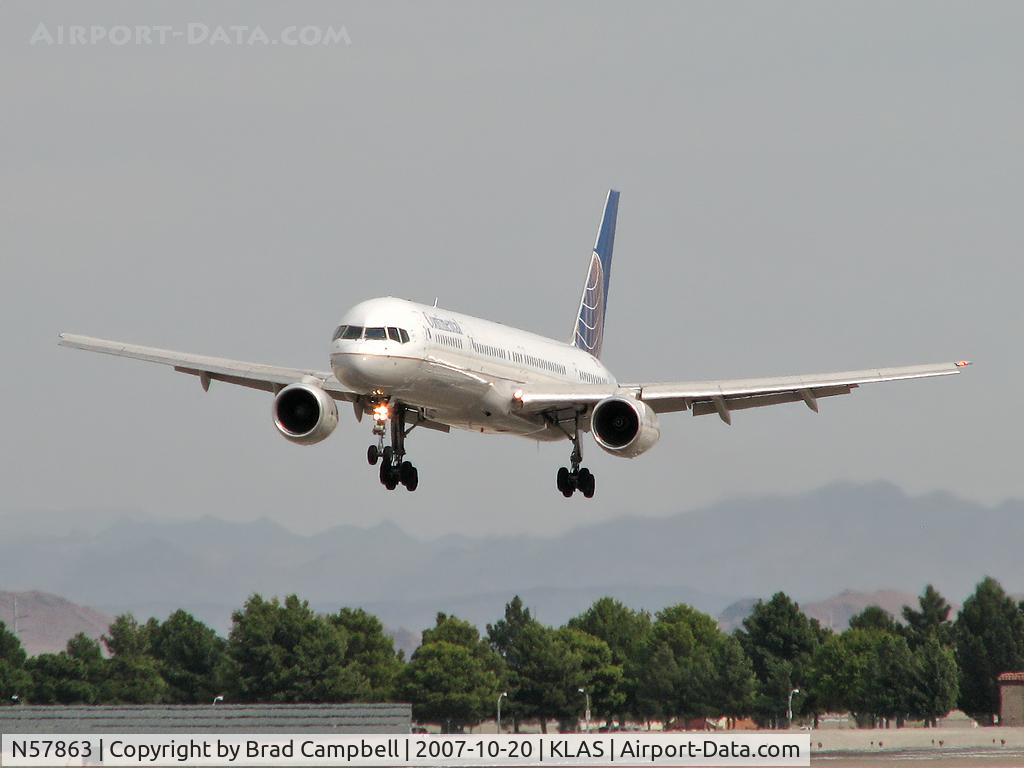 N57863, 2001 Boeing 757-33N C/N 32587, Continental Airlines / 2001 Boeing 757-33N