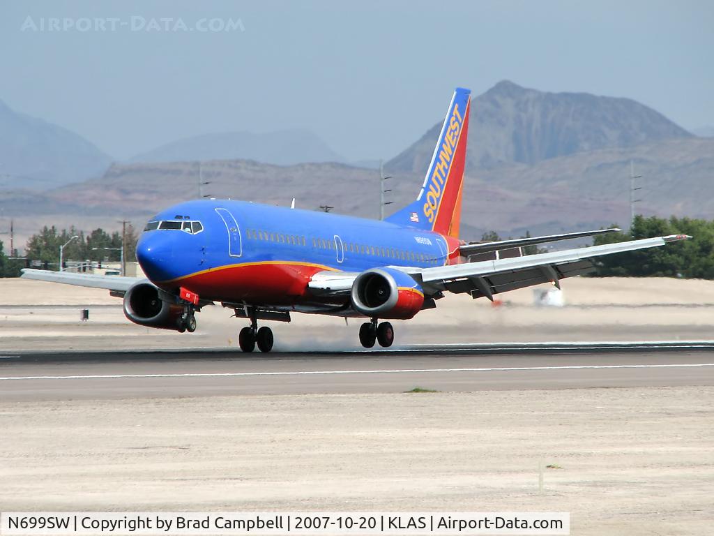N699SW, 1987 Boeing 737-3Y0 C/N 23826, Southwest Airlines / 1987 Boeing 737-3Y0