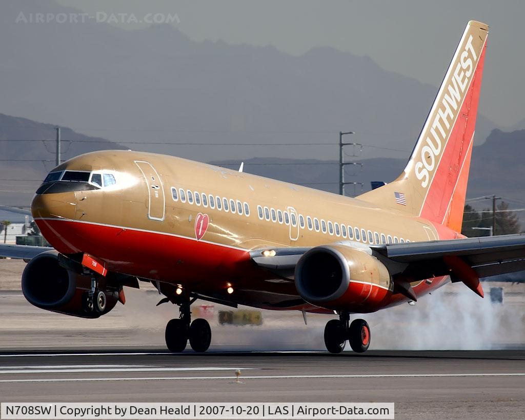 N708SW, 1998 Boeing 737-7H4 C/N 27842, Southwest Airlines N708SW landing on RWY 25L.