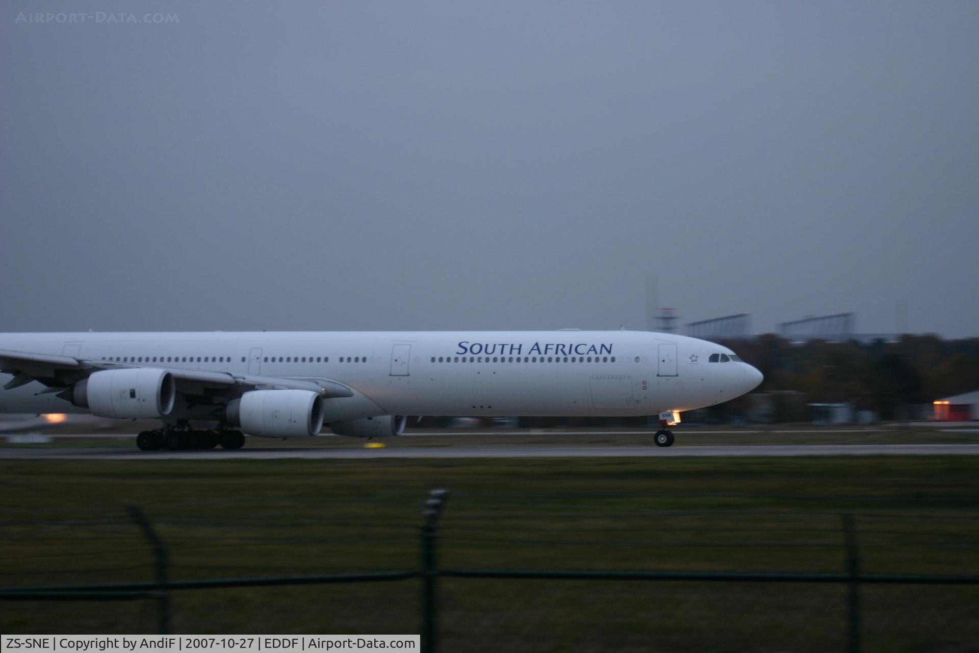 ZS-SNE, 2003 Airbus A340-642 C/N 534, Power
