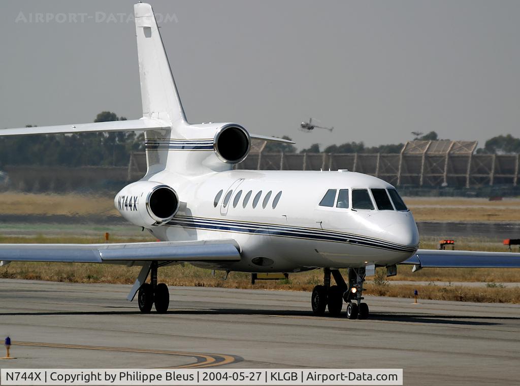 N744X, 1981 Dassault Falcon 50 C/N 58, At that time not a Beech but a Falcon 50. Apparently not (any more ?) in the database.