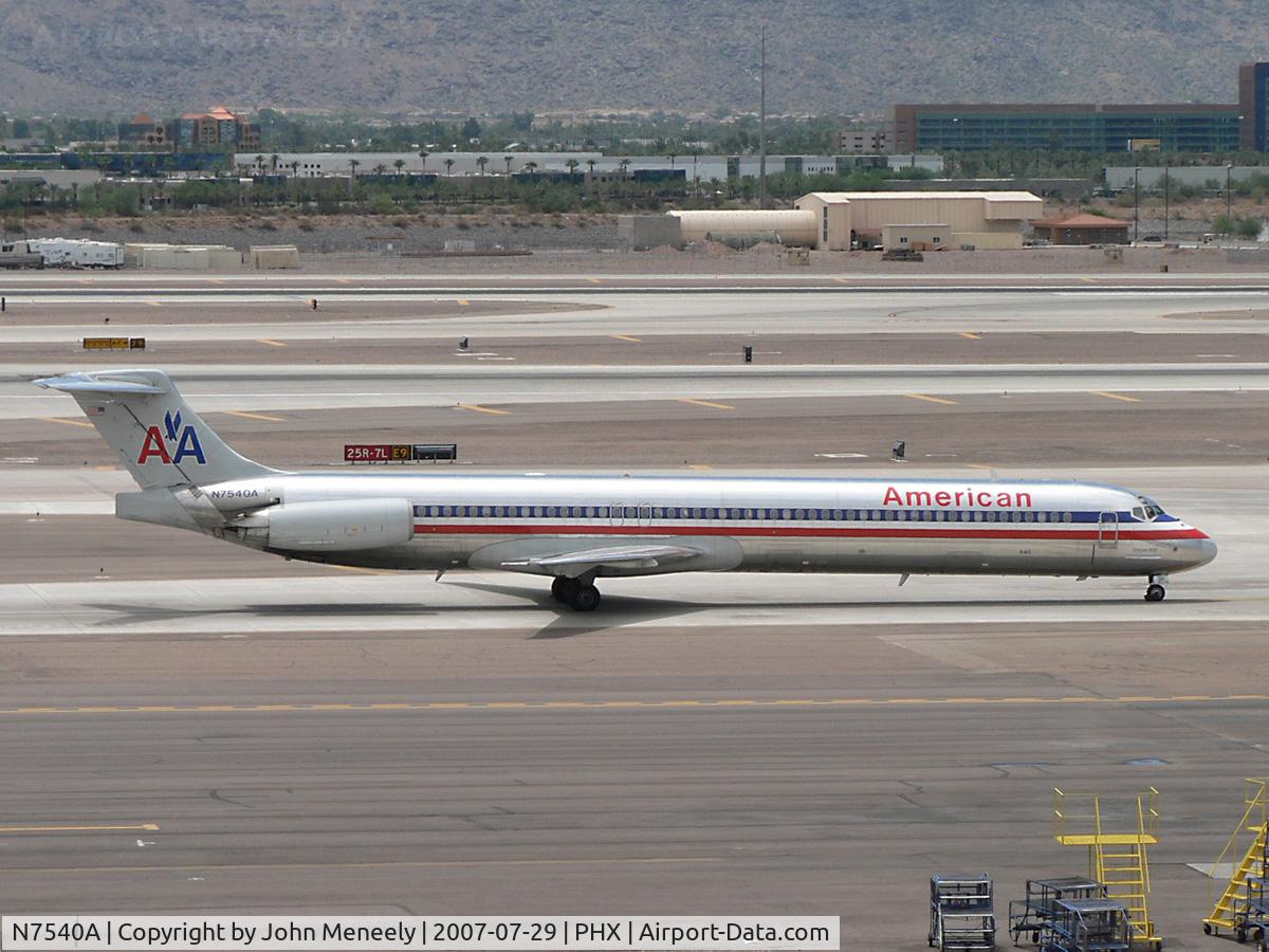 N7540A, 1990 McDonnell Douglas MD-82 (DC-9-82) C/N 49994, Taxiing to the gate
