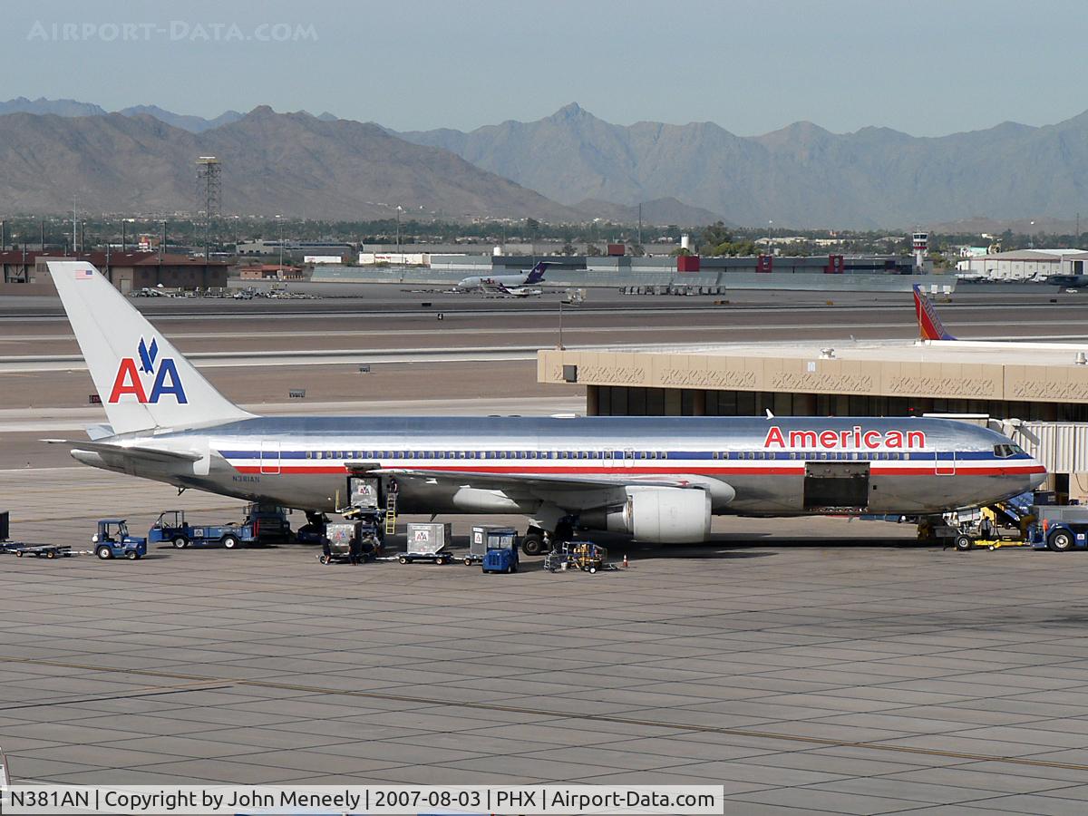 N381AN, 1993 Boeing 767-323 C/N 25450, Nice to see a 767 - a change from the usual lunchtime 757.