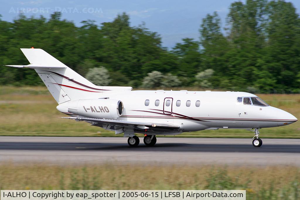 I-ALHO, 2001 Raytheon Hawker 800XP C/N 258561, Hawker 800 XP departing on rwy 16