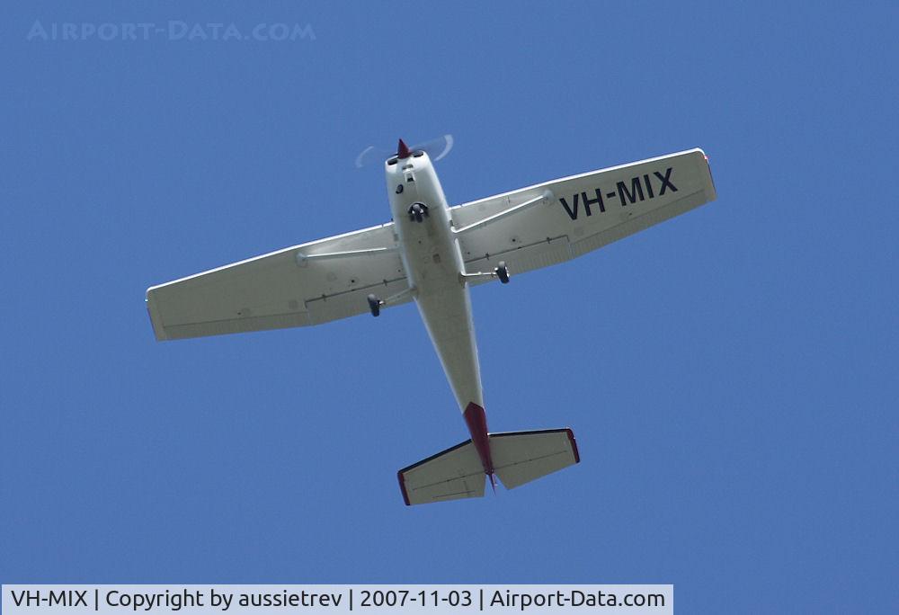 VH-MIX, 1977 Cessna 172N C/N 17268686, Airborne over the Gold Coast