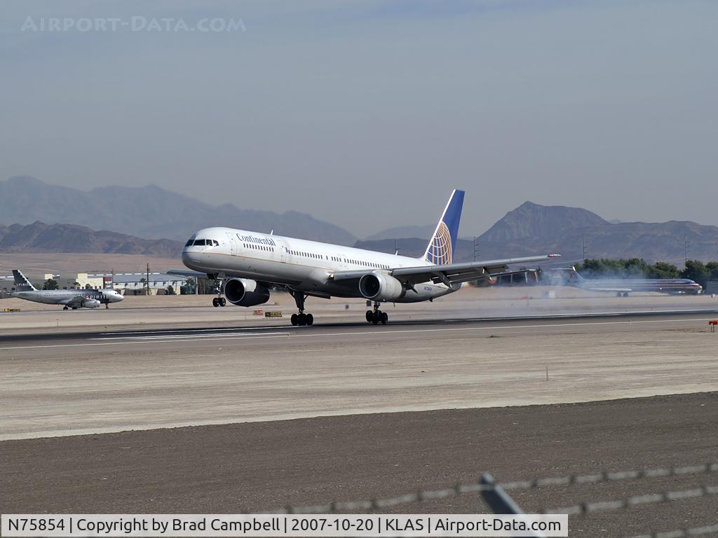 N75854, 2002 Boeing 757-324 C/N 32813, Continental Airlines / 2002 Boeing 757-324