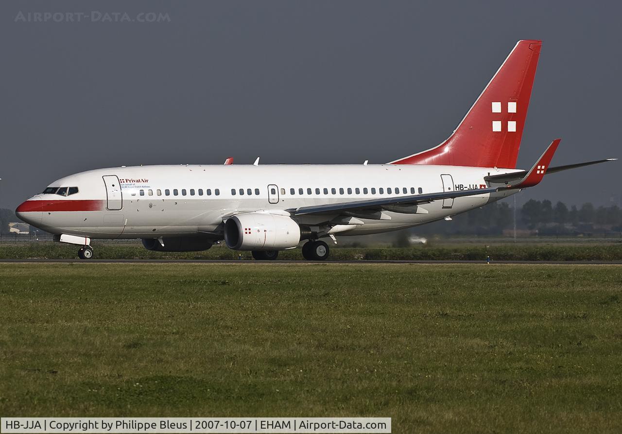 HB-JJA, 2005 Boeing 737-7AK BBJ C/N 34303, second picture of this PrivatAir just to show the winglets of this long haul -700. As you might know, the -700 has the longest range among the NG's. They flight it now, nn-stop, from Amsterdam to Houston, Texas.