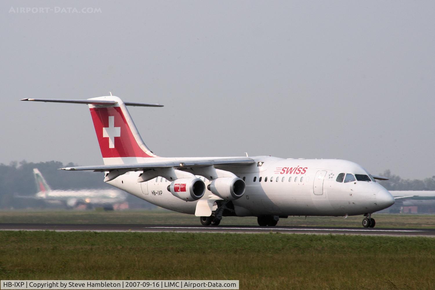 HB-IXP, 1996 British Aerospace Avro 146-RJ100 C/N E3283, Swiss Airlines Bae 146 landing at Milan Malpensa