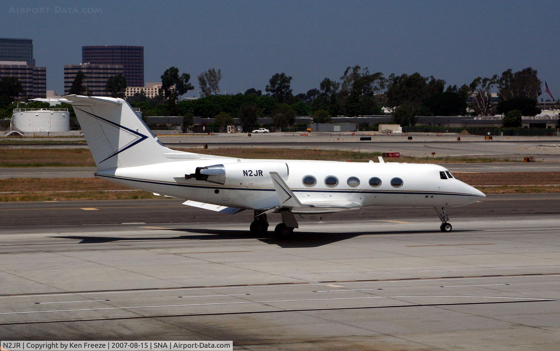 N2JR, 1973 Grumman G-1159B Gulfstream II C/N 131, At John Wayne Airport