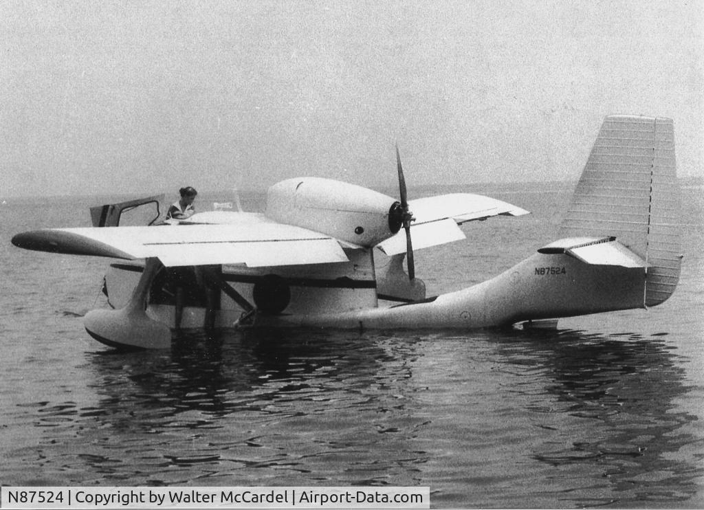 N87524, 1946 Republic RC-3 Seabee C/N 81, N87524 south of Annapolis MD