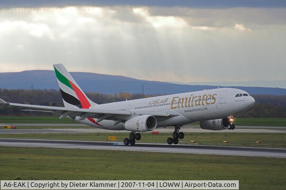 A6-EAK, 2002 Airbus A330-243 C/N 452, Emirates  A330