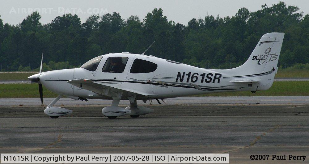 N161SR, 2006 Cirrus SR22 C/N 2120, Taxiing out, taking her time
