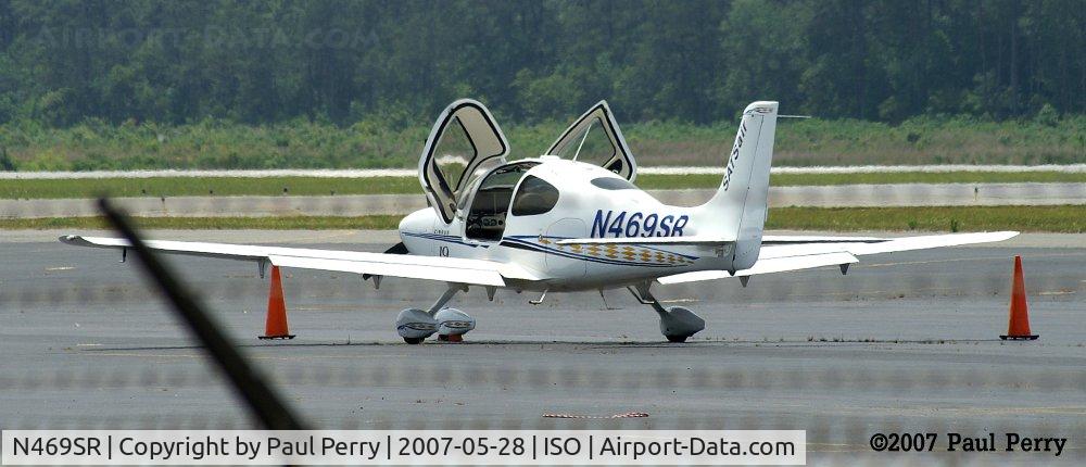 N469SR, 2006 Cirrus SR22 C/N 2107, SATS 19 on the ramp and de-planing