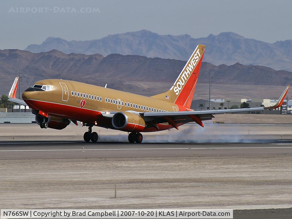 N766SW, 2000 Boeing 737-7H4 C/N 29806, Southwest Airlines / 2000 Boeing 737-7H4
