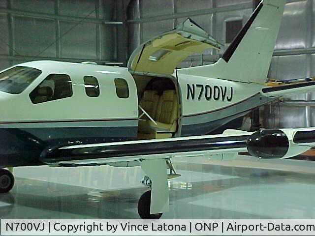 N700VJ, 2000 Socata TBM-700 C/N 163, N700VJ