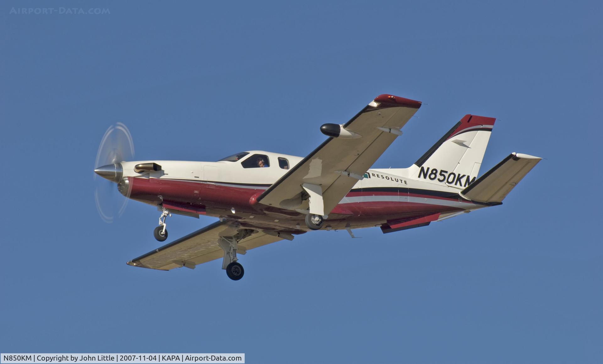 N850KM, 2007 Socata TBM-700 C/N 407, Approach to 17L