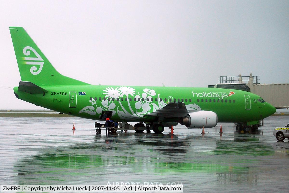 ZK-FRE, 1998 Boeing 737-3U3 C/N 28742, Air NZ's new special livery, promoting the holiday arm - appropriate on a gloomy rainy day...