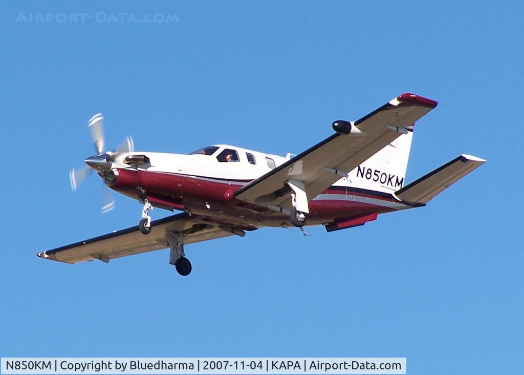 N850KM, 2007 Socata TBM-700 C/N 407, Approach to 17L