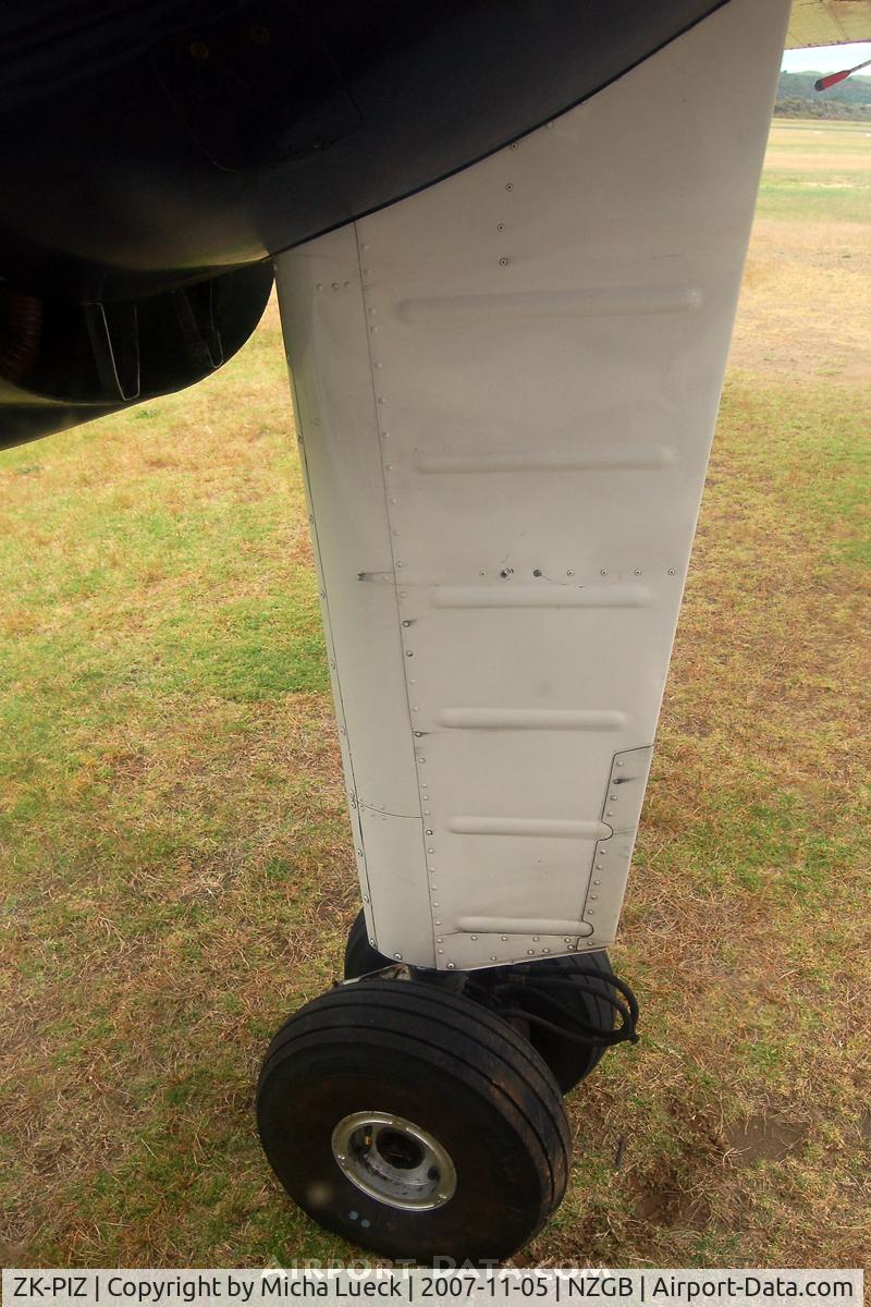 ZK-PIZ, 1977 Britten-Norman BN-2A-26 Islander C/N 2012, non-retractable main landing gear
